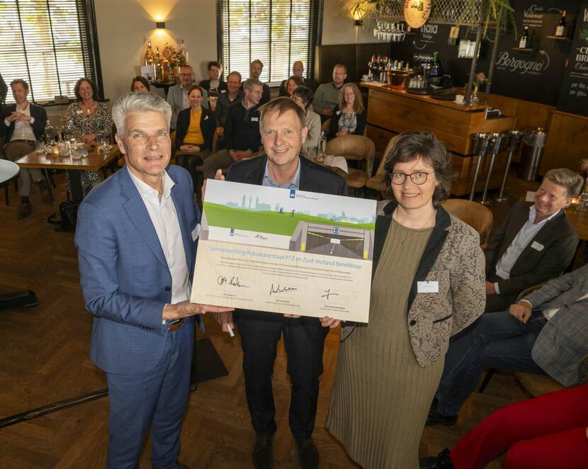 Ondertekening uitbreiding samenwerking Rijkswaterstaat en Zuid-Holland Bereikbaar